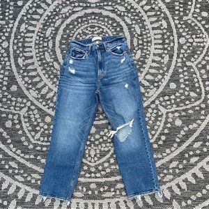 Abercrombie & Fitch The Ankle Ultra High rise Straight Curve love